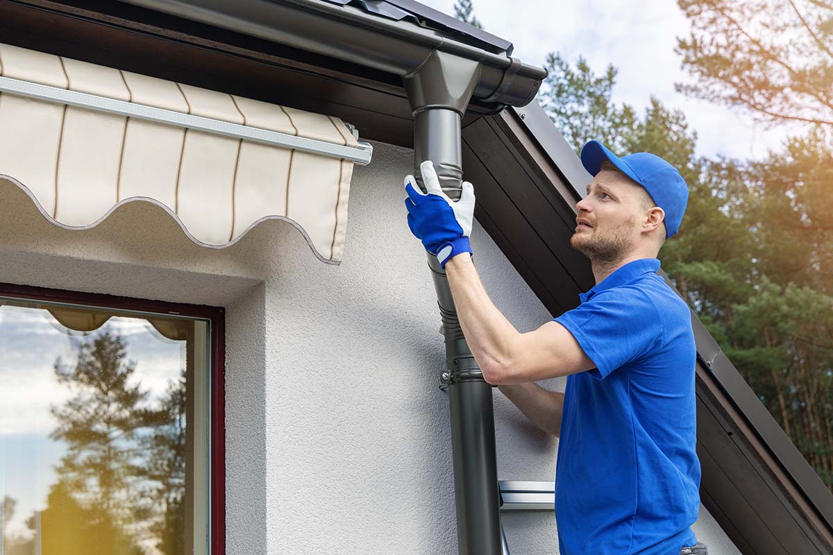 Gutters Repair Image